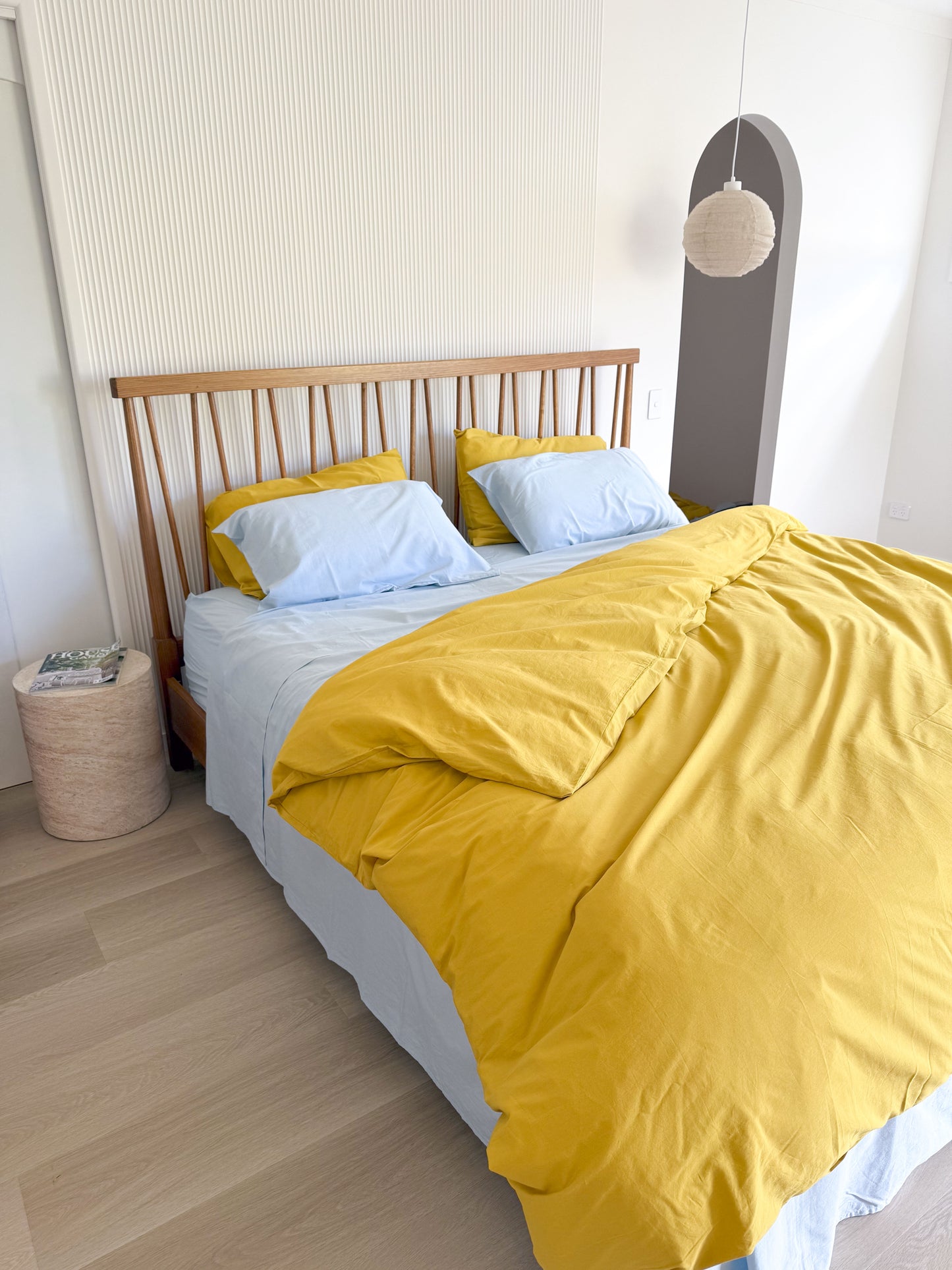 Blue aura & Amber haze