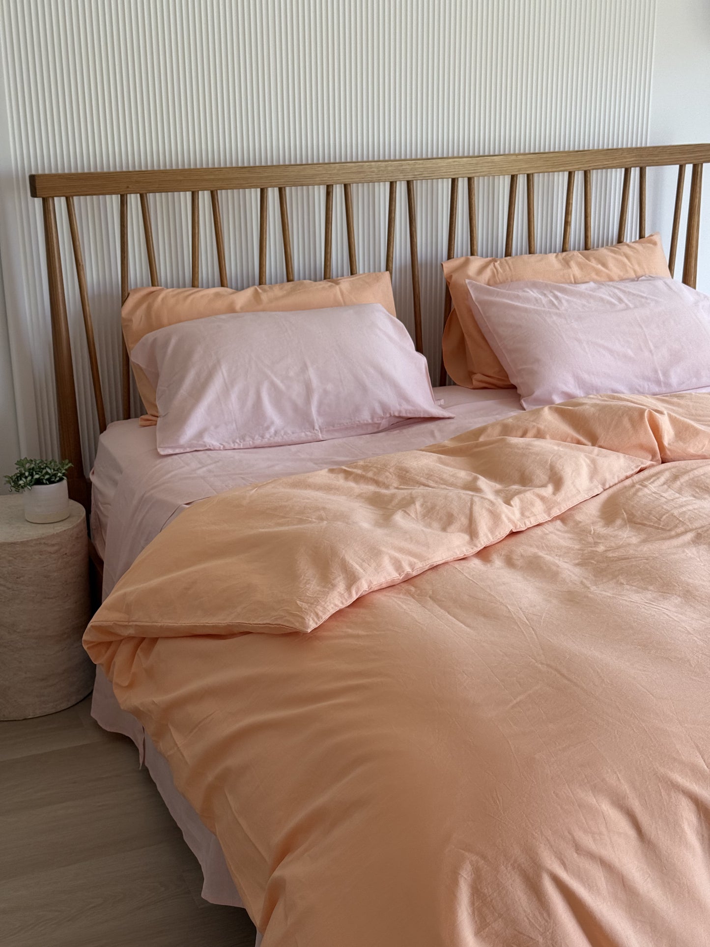 Peach Fuzz & Transcendent Pink