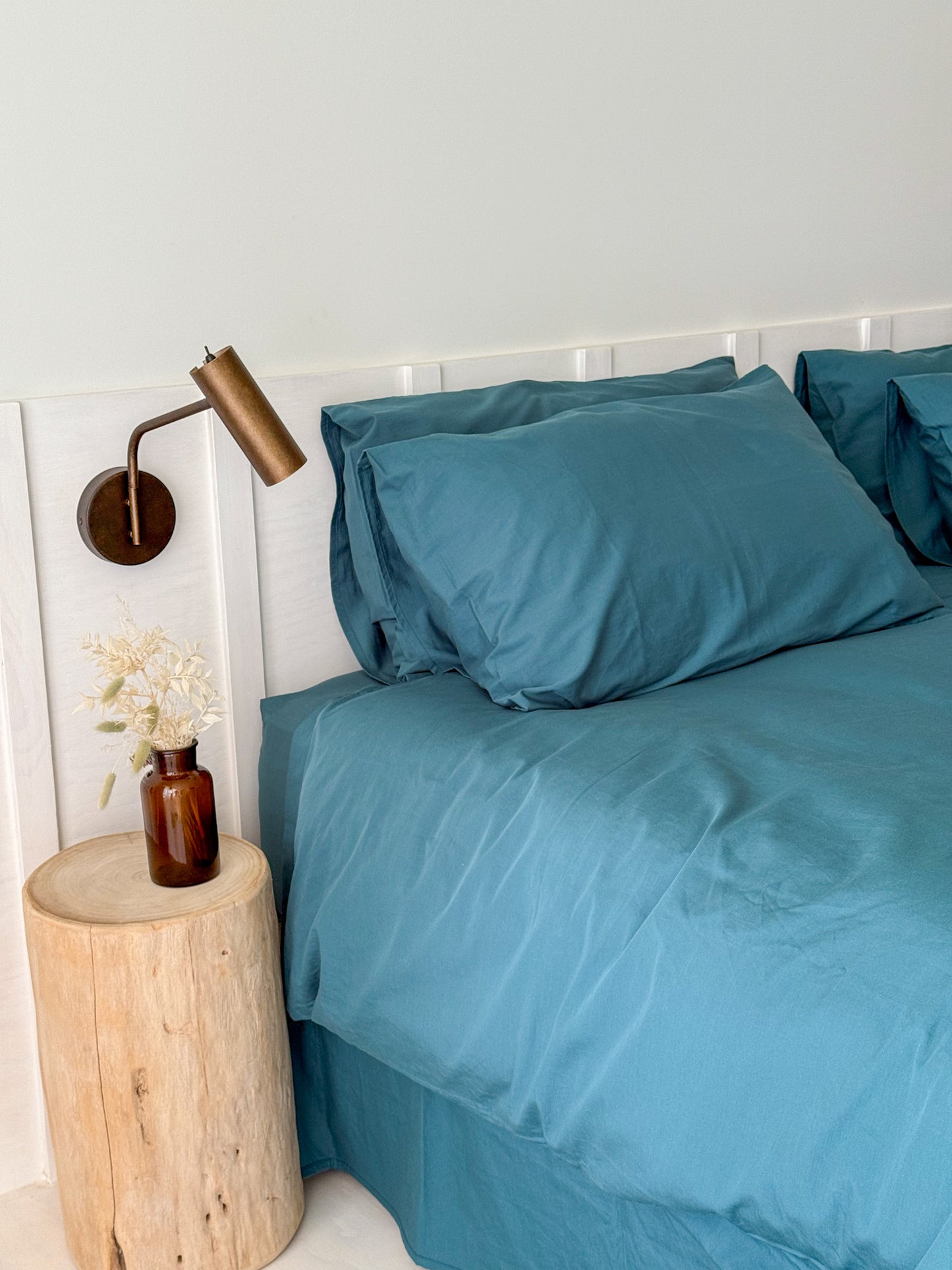 Transformative teal sheet set