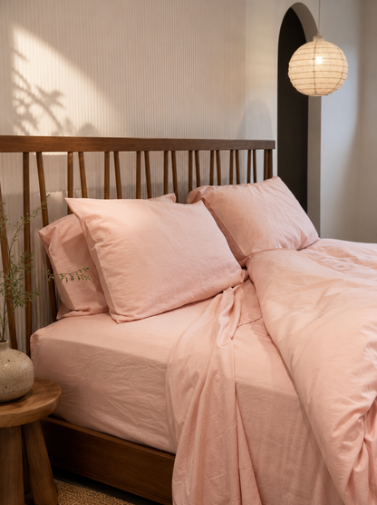 Transcendent pink bed set