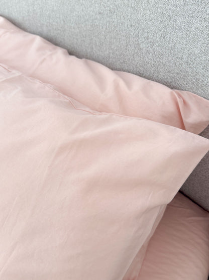 Transcendent pink sheet set