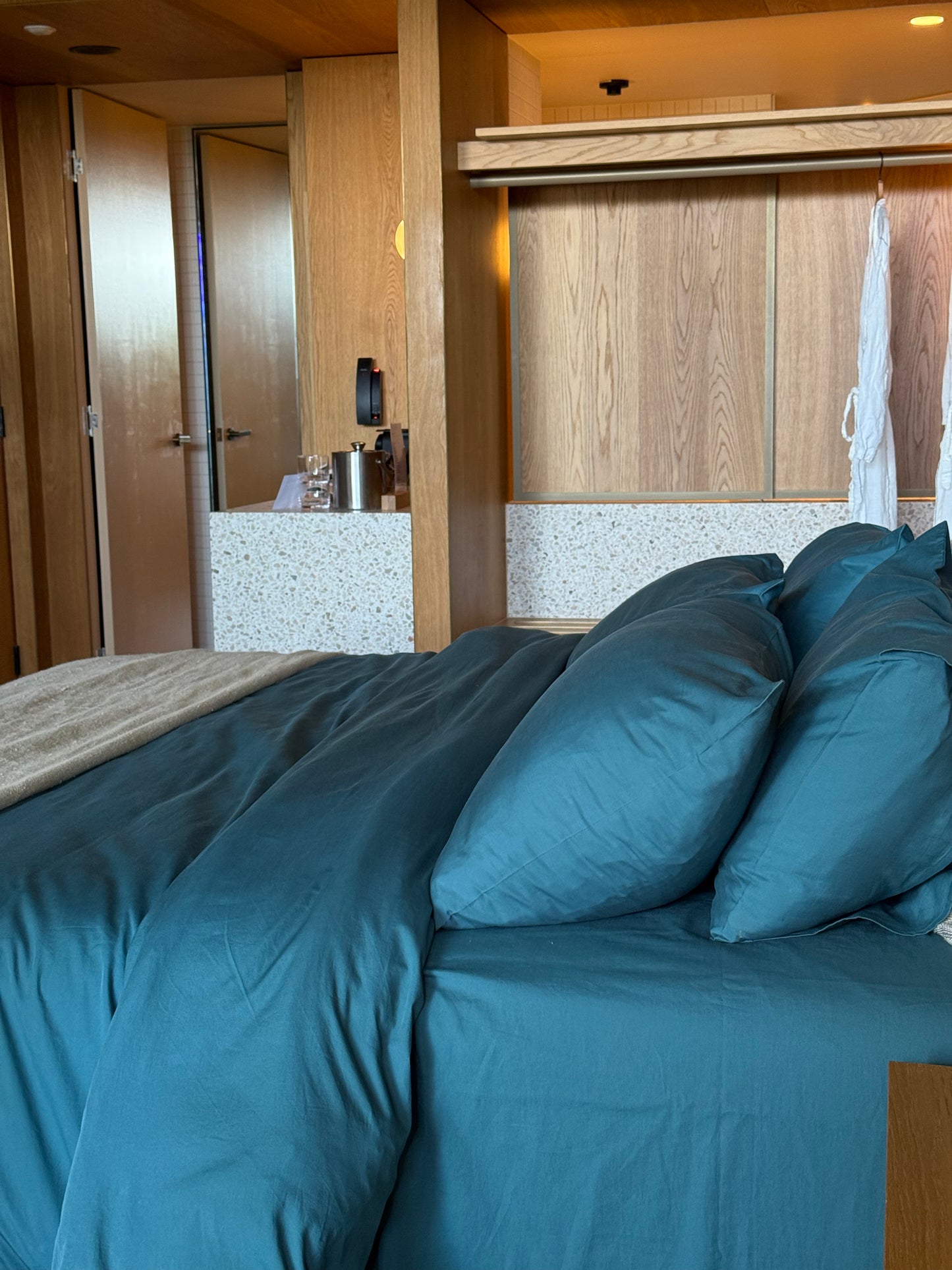 Transformative Teal Fitted sheet